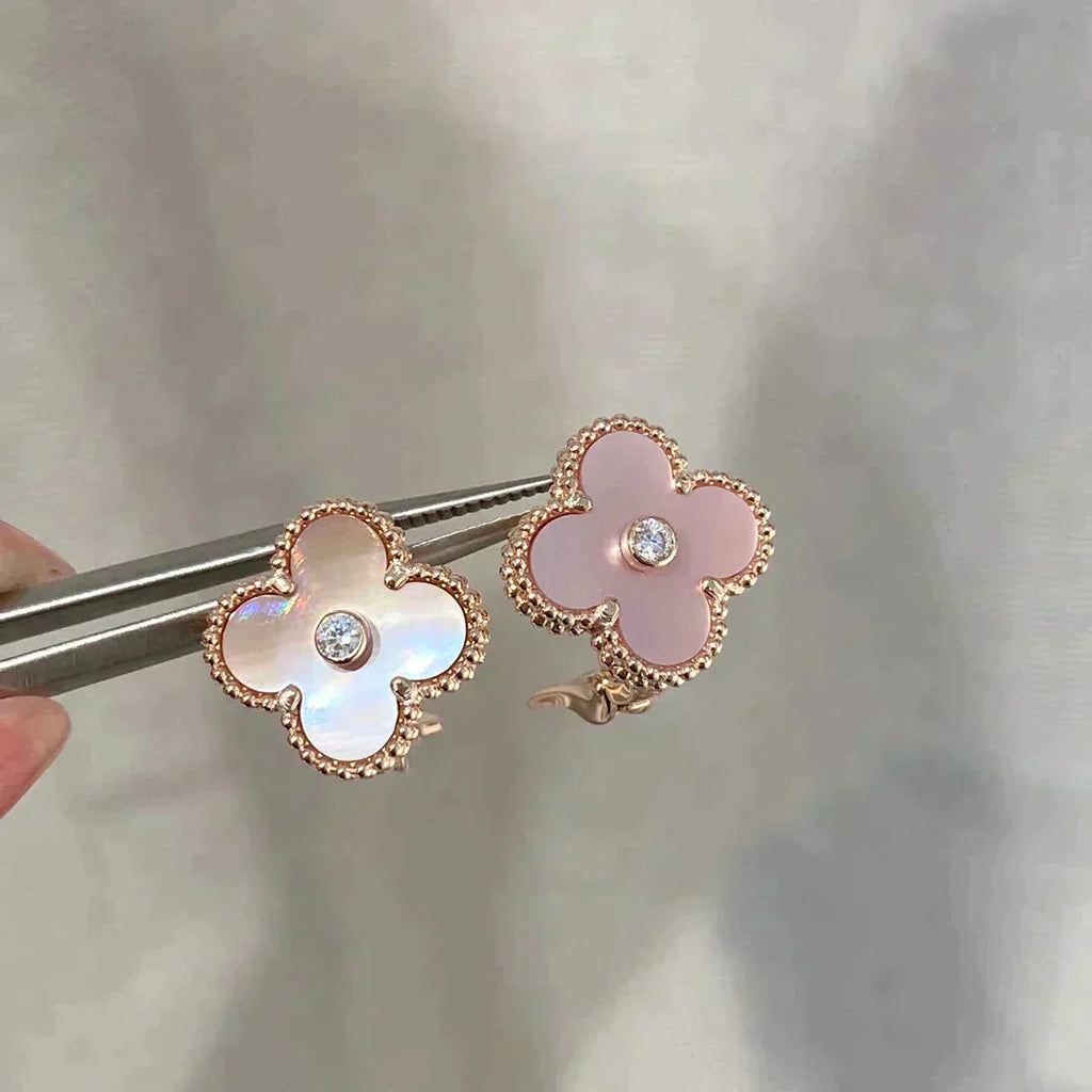 TimiCLOVER MEDIUM 1 MOTIFS  PINK MOP DIAMOND EARRINGS