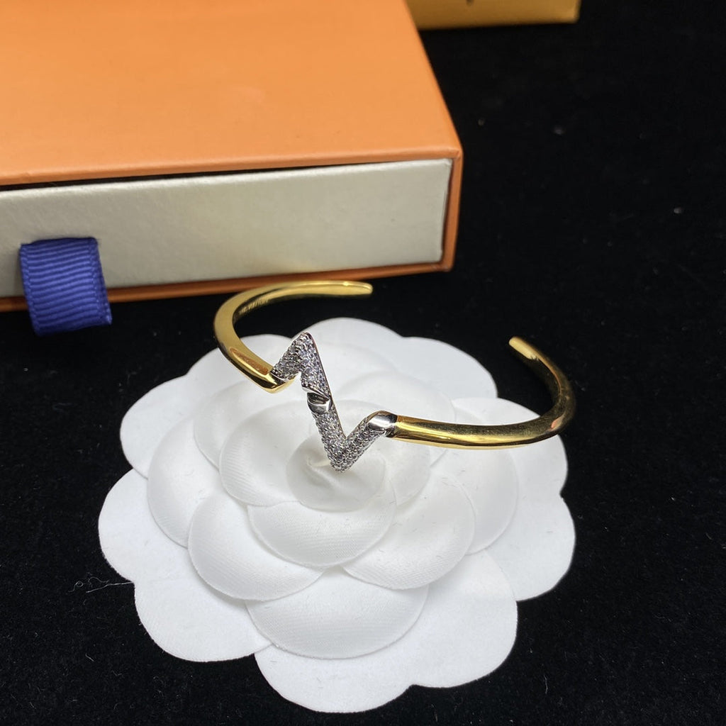 TimiVOLTE UPSITE DOWN DIAMOND GOLD OPEN BRACELET