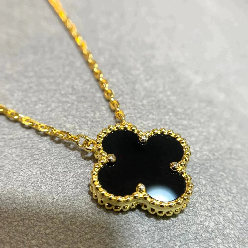 TimiCLOVER 15MM BLACK ONYX SINGLE FLOWER NECKLACE