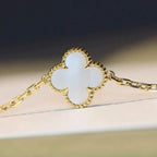 TimiCLOVER 20 MOTIFS WHITE MOP NECKLACE
