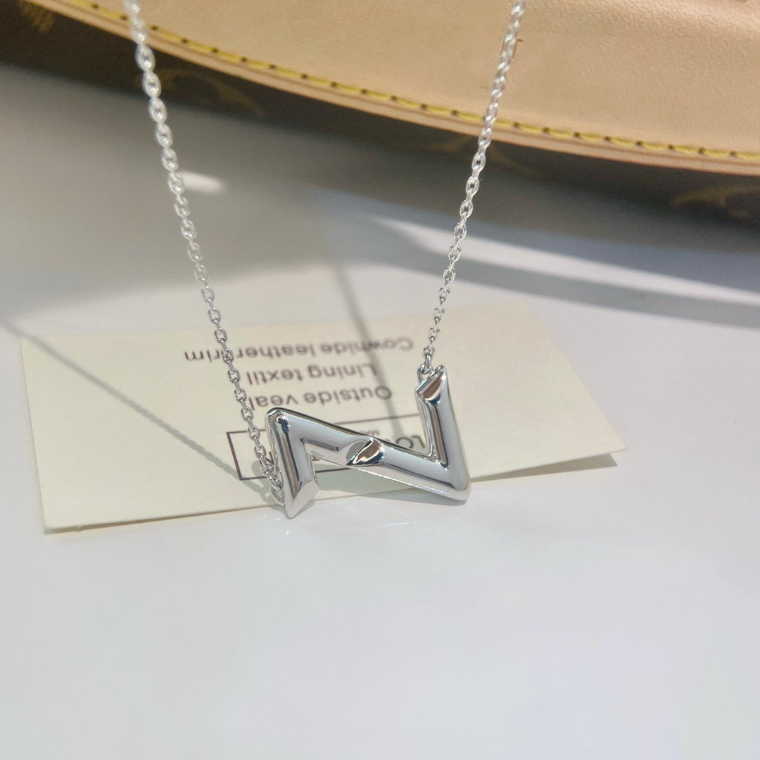 TimiVOLTE UPSIDE DOWN NECKLACE