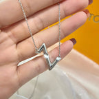 TimiVOLTE UPSIDE DOWN NECKLACE