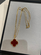 TimiCLOVER 25MM NECKLACE GOLD CARNELIAN