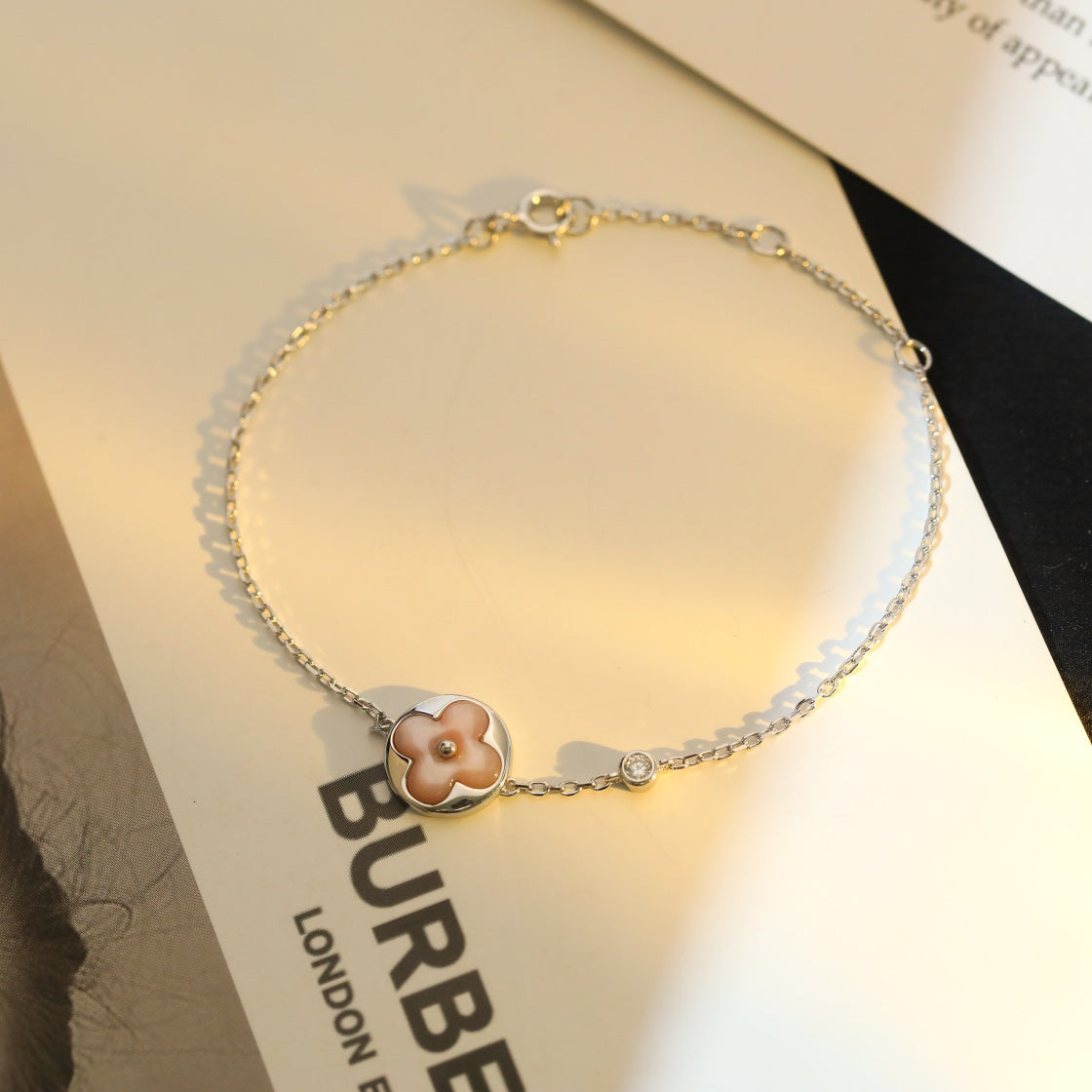 TimiSUN MOTIF PINK MOP SILVER BRACELET