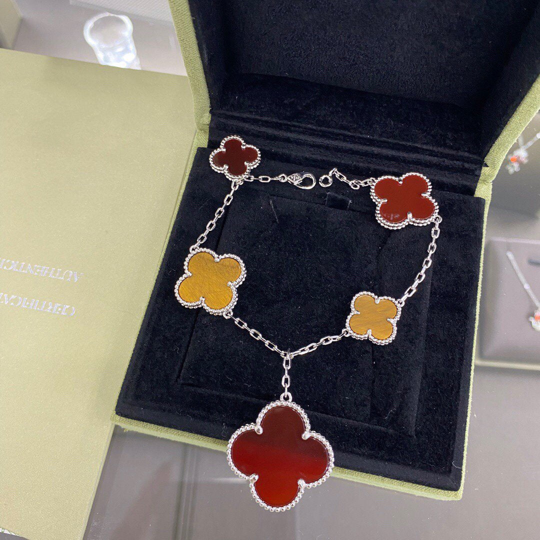 ¡®Timi¡¯CLOVER 5 MOTIFS SIVLER CARNELIAN TIGER EYE BRACELET
