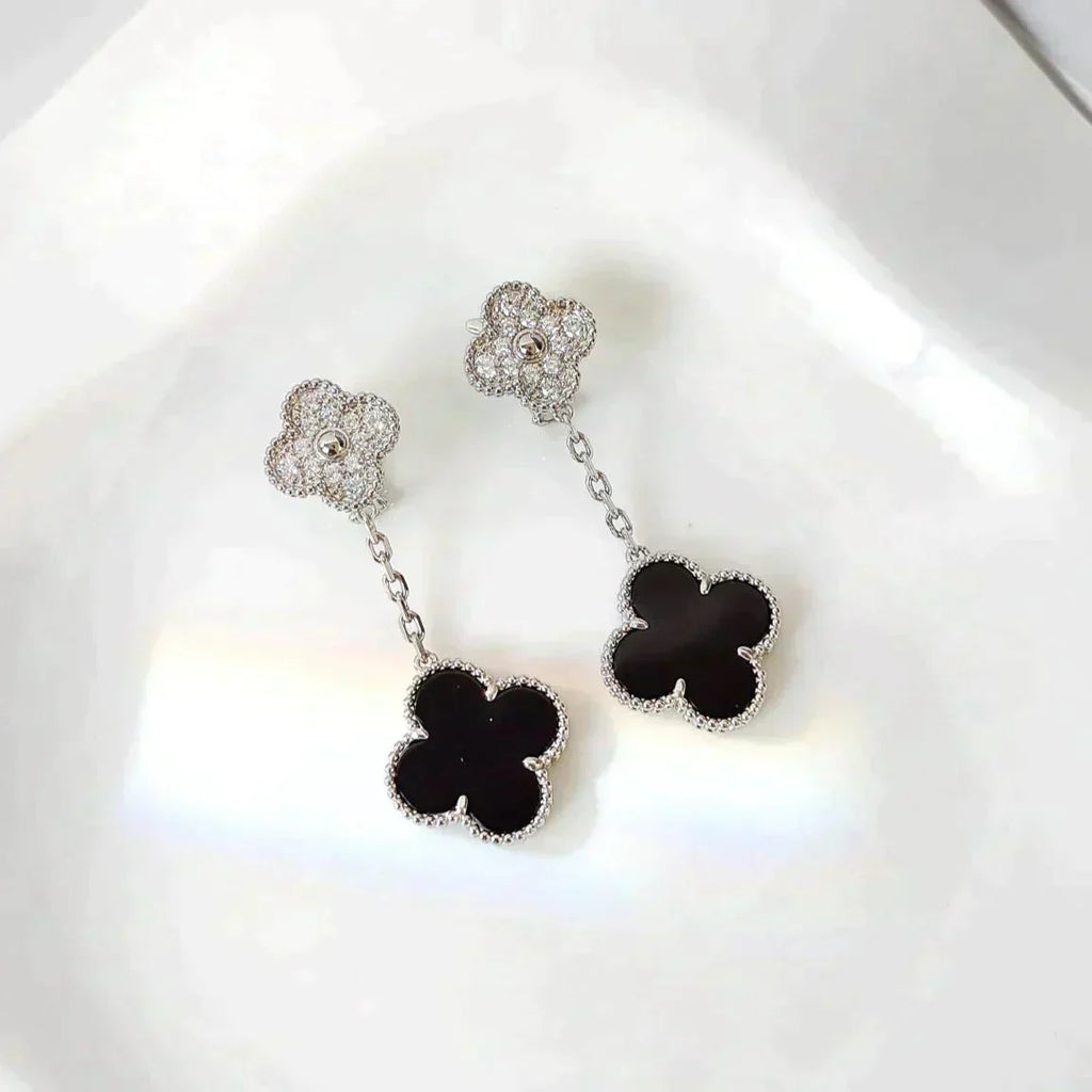 TimiCLOVER 2 MOTIFS  DIAMOND ONYX EARRINGS SILVER