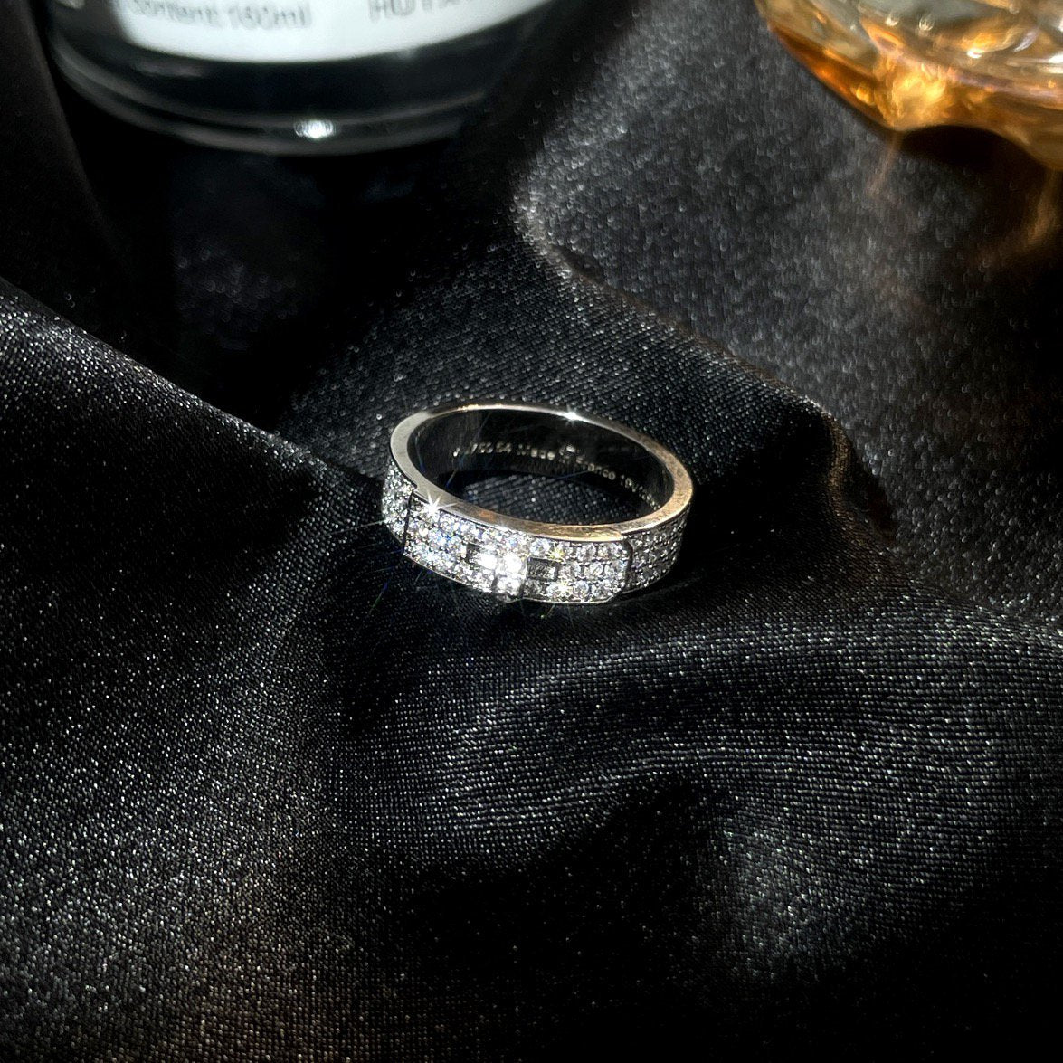 TimiKELLY SILVER DIAMOND RING