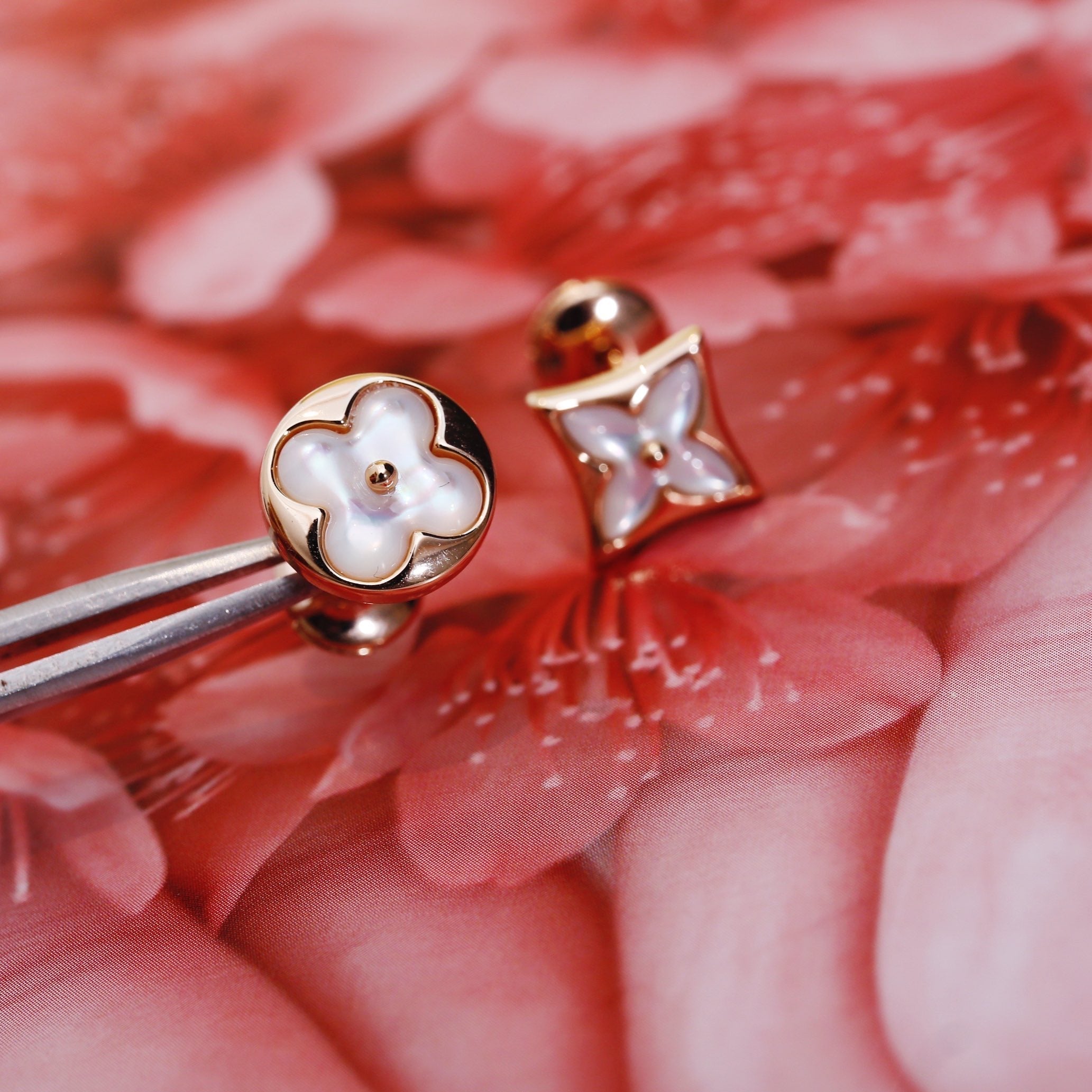 TimiSTAR AND SUN PINK GOLD MOP STUD EARRINGS