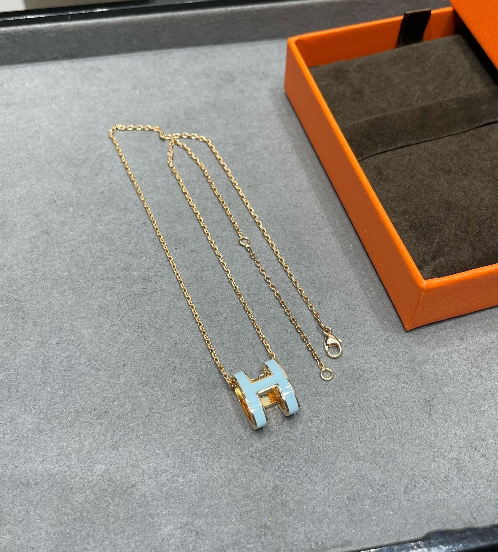 TimiPOP H SKY BLUE NECKLACE