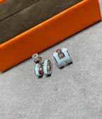 TimiPOP H SKY BLUE STUD EARRINGS