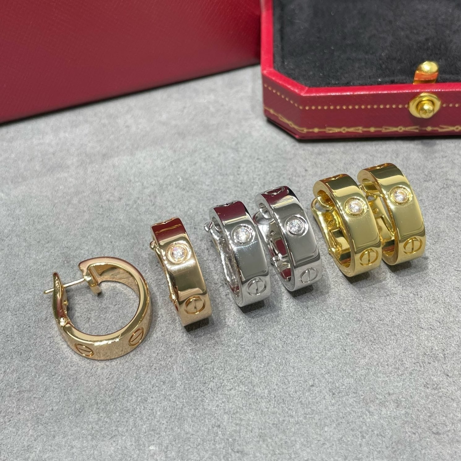 TimiLOVE 5.5MM 1 DIAMOND EARRINGS