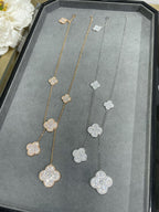 TimiCLOVER 6 MOTIF DIAMOND PAVED NECKLACE