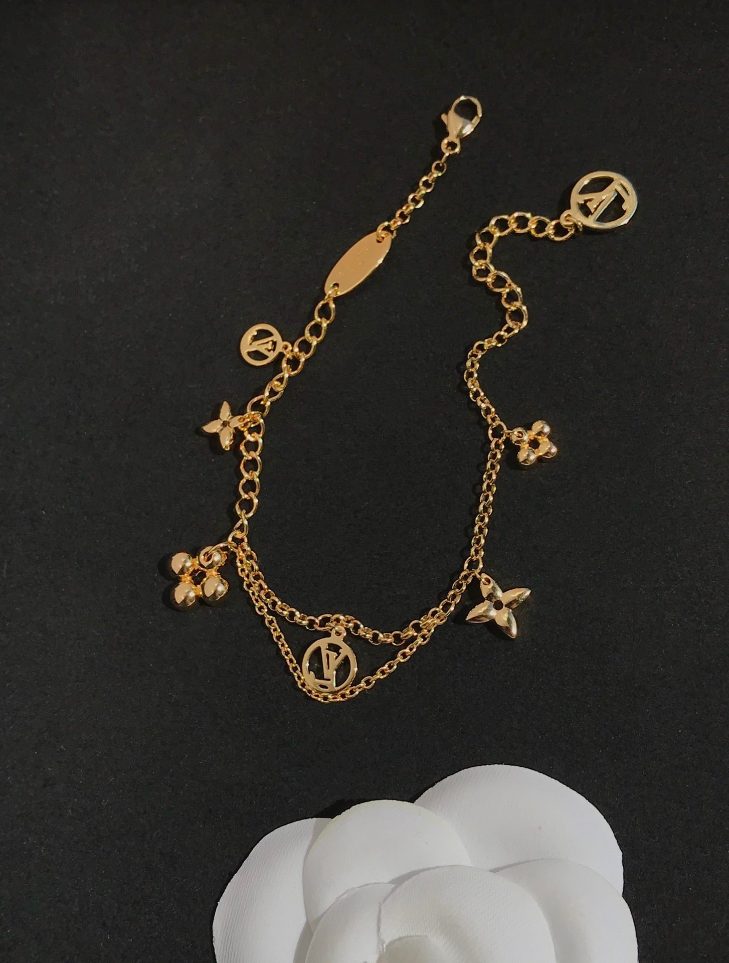 TimiBLOOMING PINK GOLD MOP BRACELET
