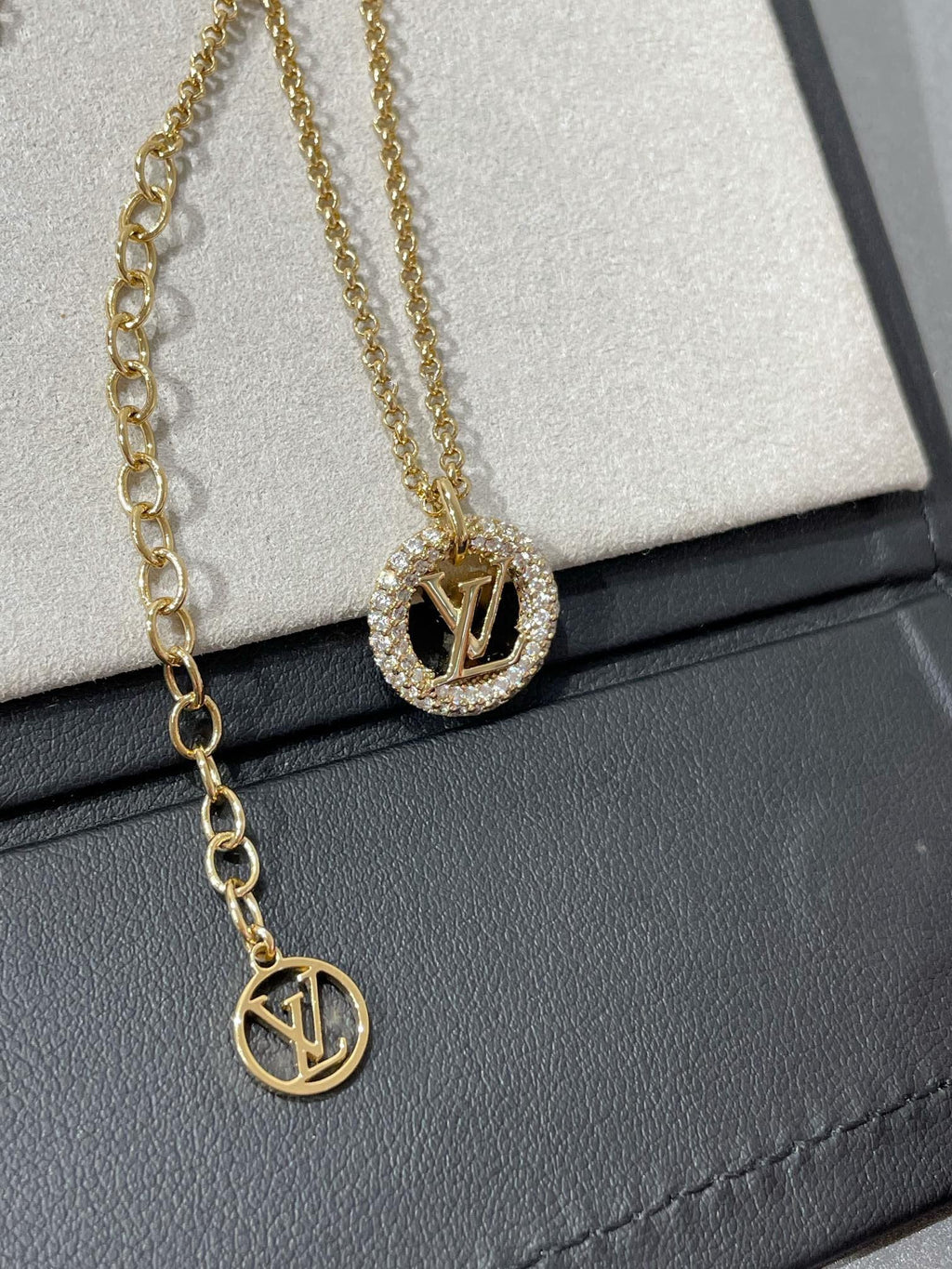 TimiBY NIGHT DIAMOND PAVED NECKLACE