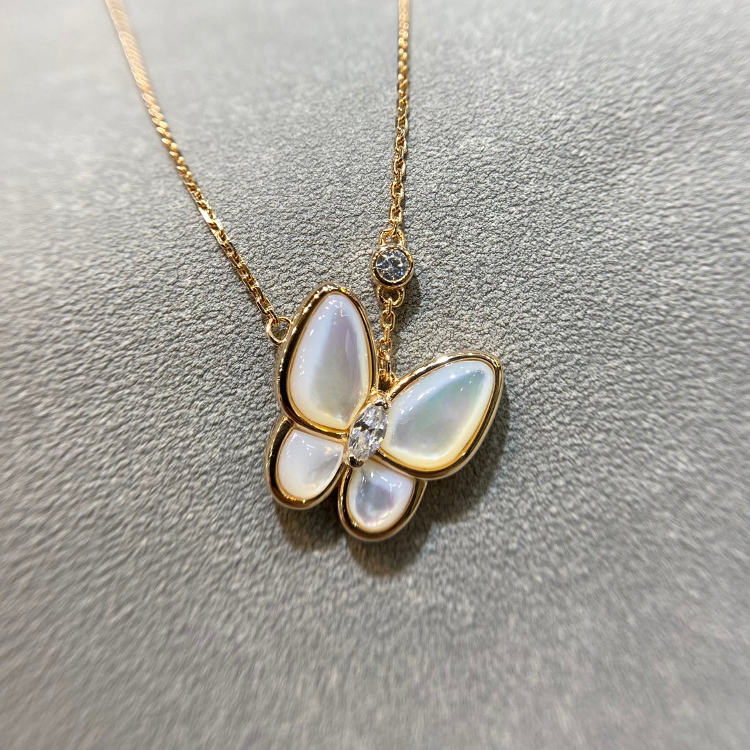 TimiBUTTERFLY MOP DIAMOND NECKLACE