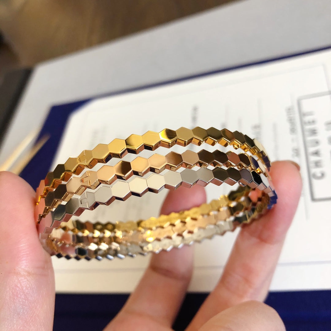 TimiBEE LOVE BRACELET