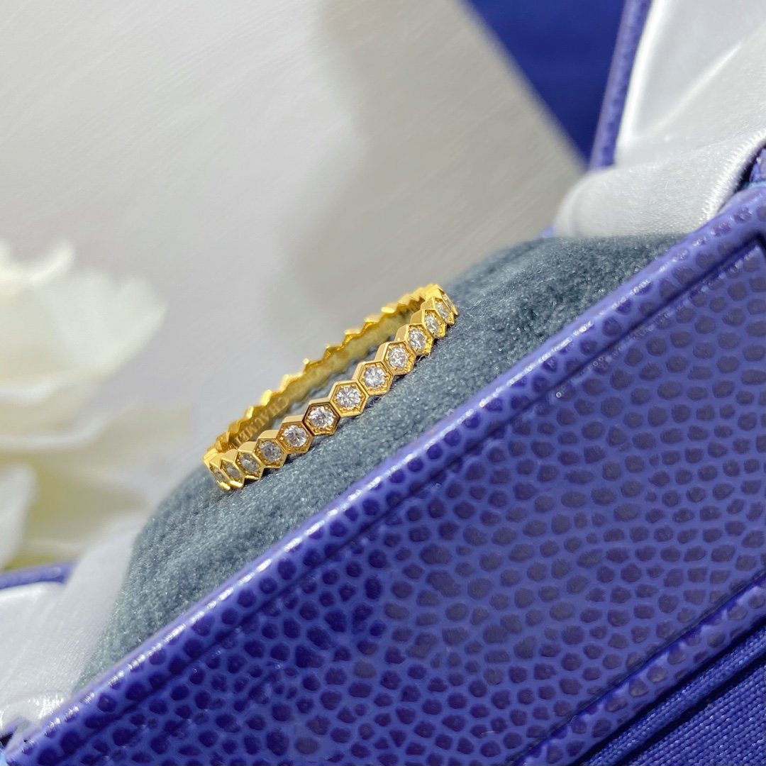 TimiBEE LOVE DIAMOND PAVED SMALL RING