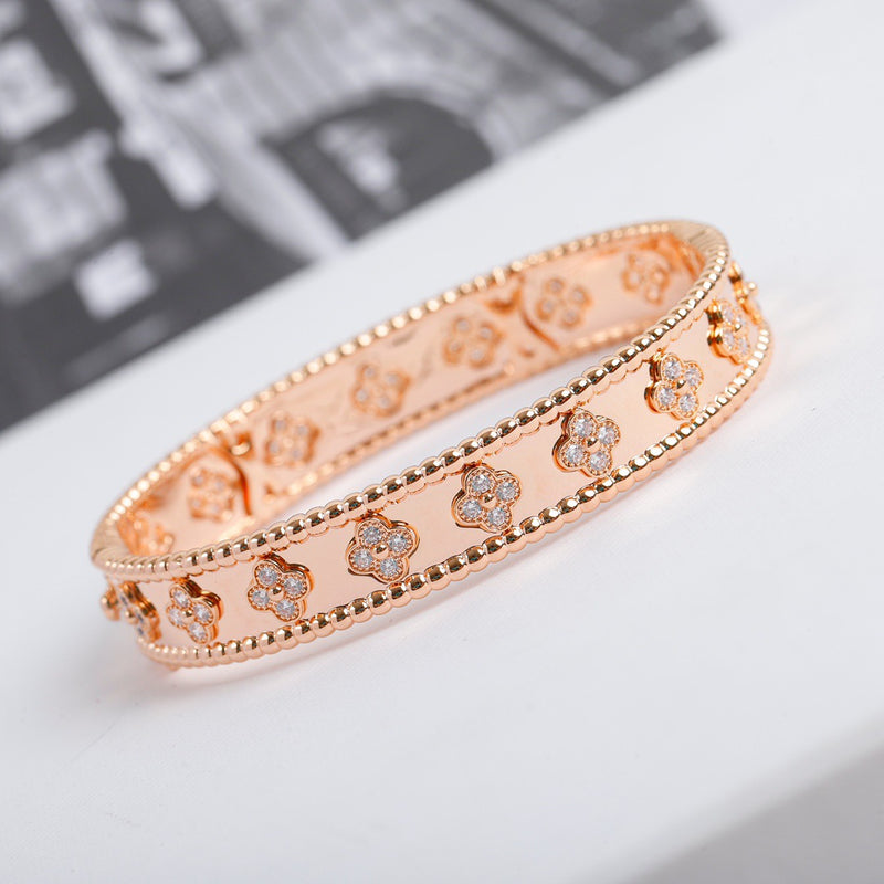 ¡®Timi¡¯CLOVER BRACELET 8MM DIAMONDS