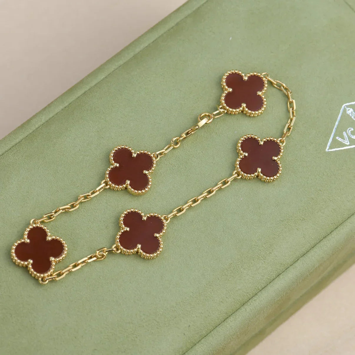 [Timi]New  CLOVER 5 MOTIF RED CORNELIAN BRACELET COLLECTION