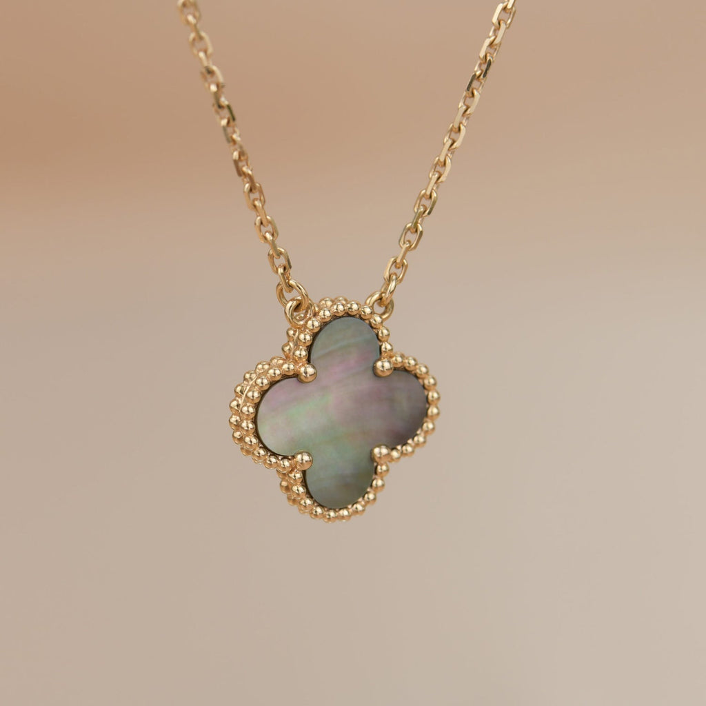 TimiCLOVER 15MM  GRAY MOTHER OF PEARL NECKLACE