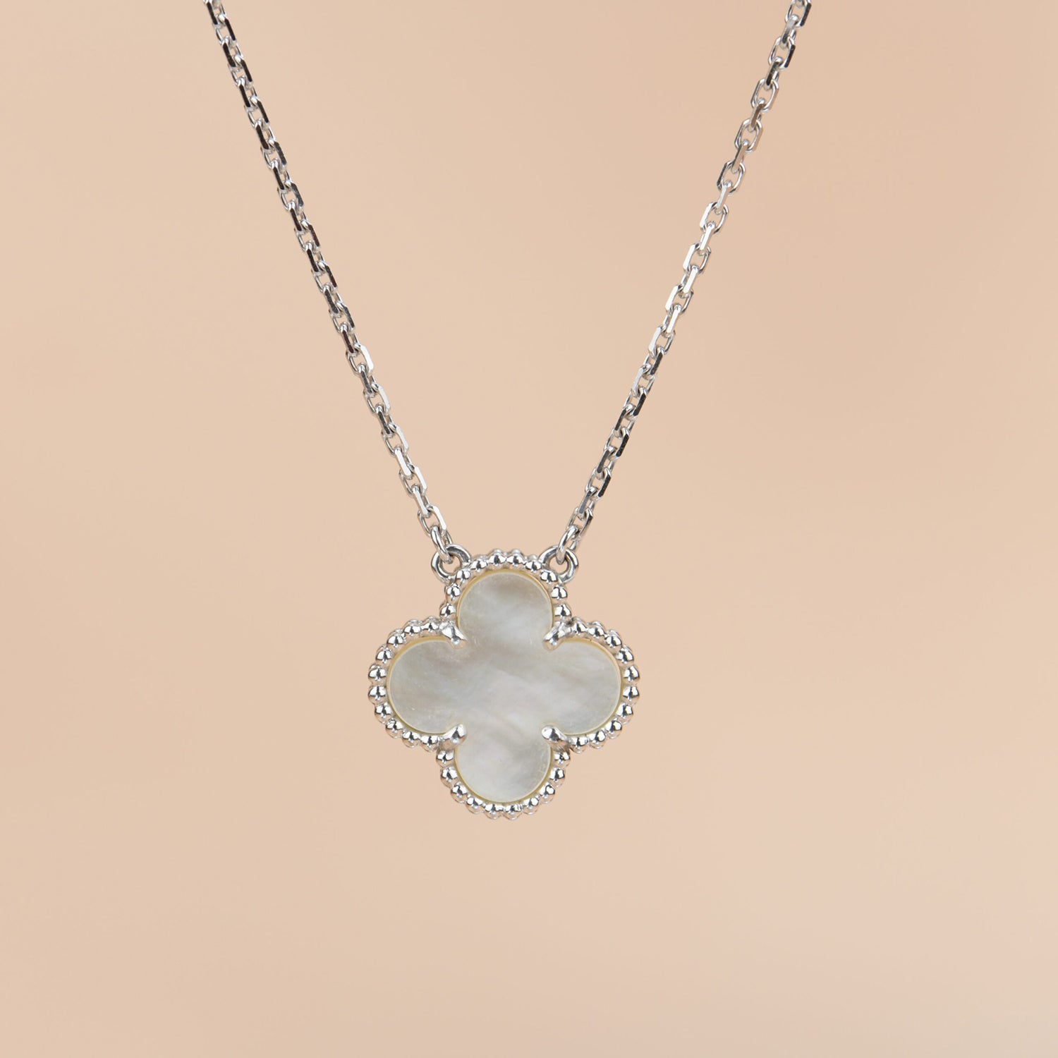 TimiCLOVER  15MM WHITE MOTHER-OF-PEARL SILVER