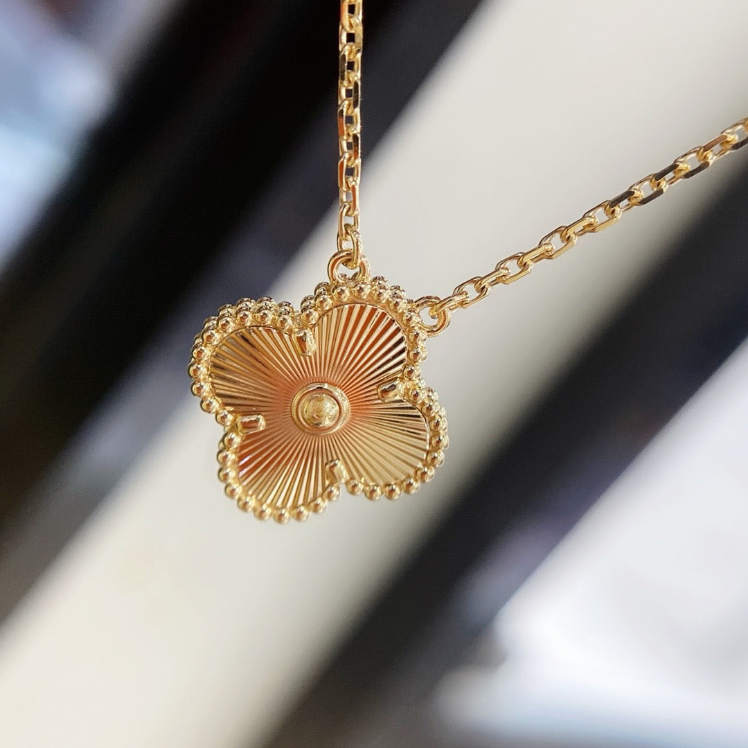 TimiCLOVER 15MM LASER NECKLACE