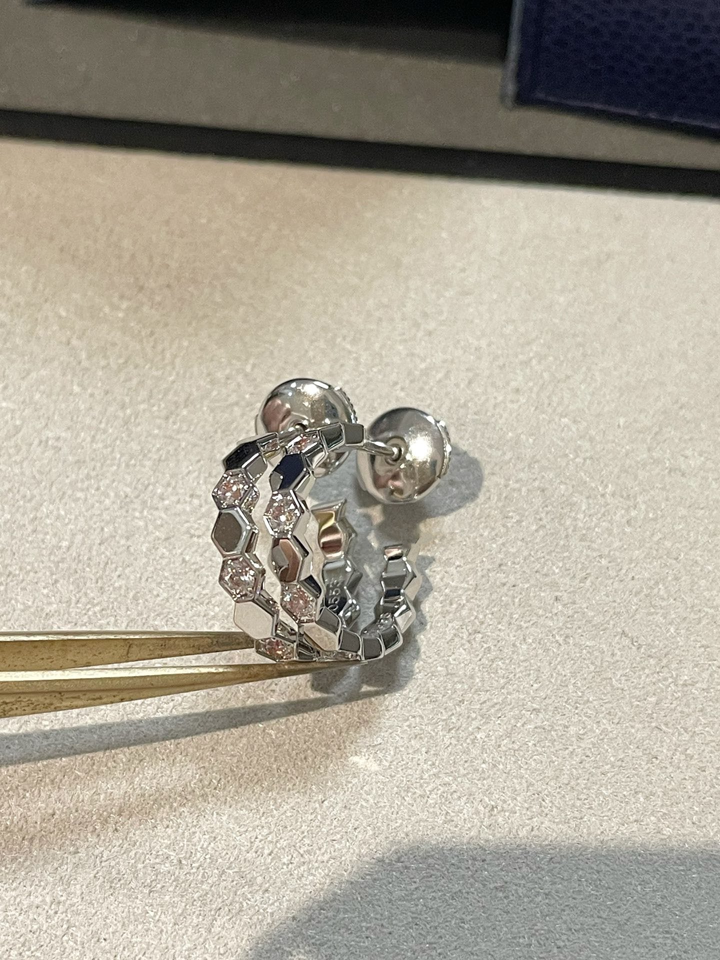 TimiBEE LOVE Earrings Silver