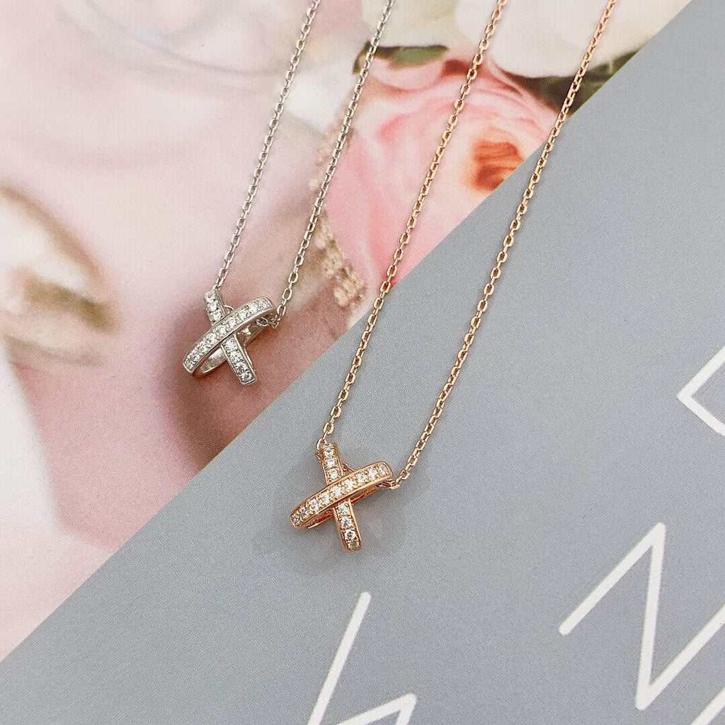 TimiJEUX DE DIAMOND NECKLACE