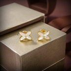 TimiJEUX DE WHITE MOP GOLD DIAMOND EARRINGS