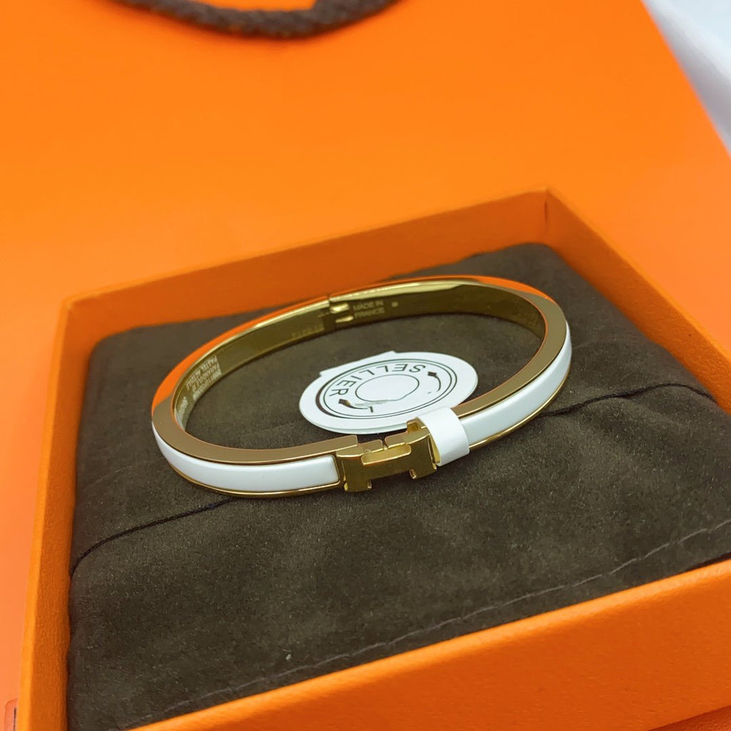 TimiCLASSIC HM CLIC WHITE 8MM ENAMEL BRACELET