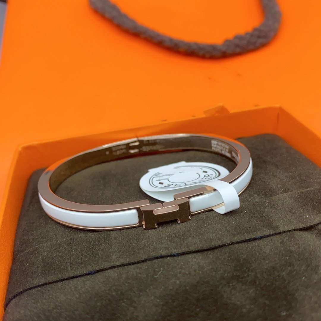 TimiCLASSIC HM CLIC WHITE 8MM ENAMEL BRACELET