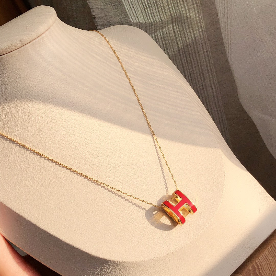 TimiHM CLIC RED ENAMEL GOLD NECKLACE