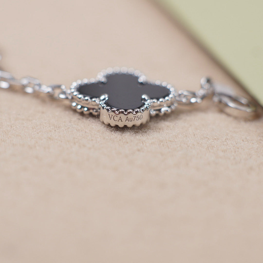 [Timi]New  CLOVER 5 MOTIF ONYXS BRACELET COLLECTION