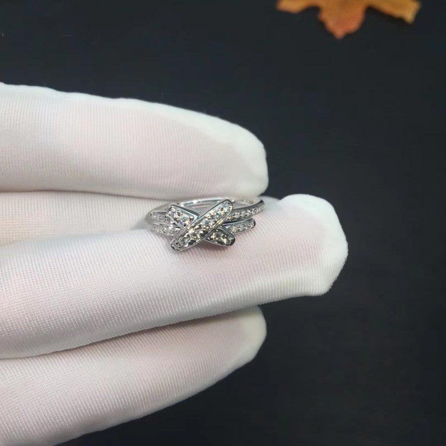 TimiJEUX DE SILVER DIAMOND RING