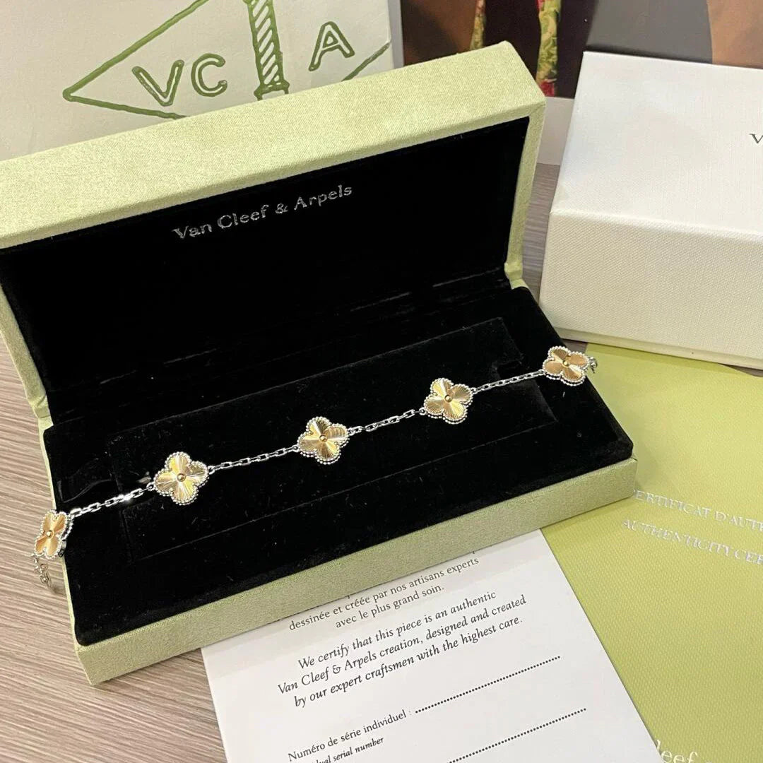 [Timi] CLOVER 5 MOTIF LASER BRACELET COLLECTION